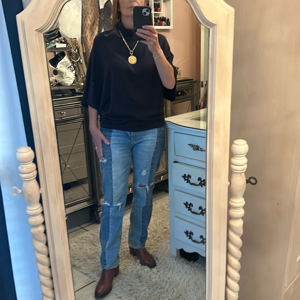 Lou & Grey Navy Lightweight Sweater Top